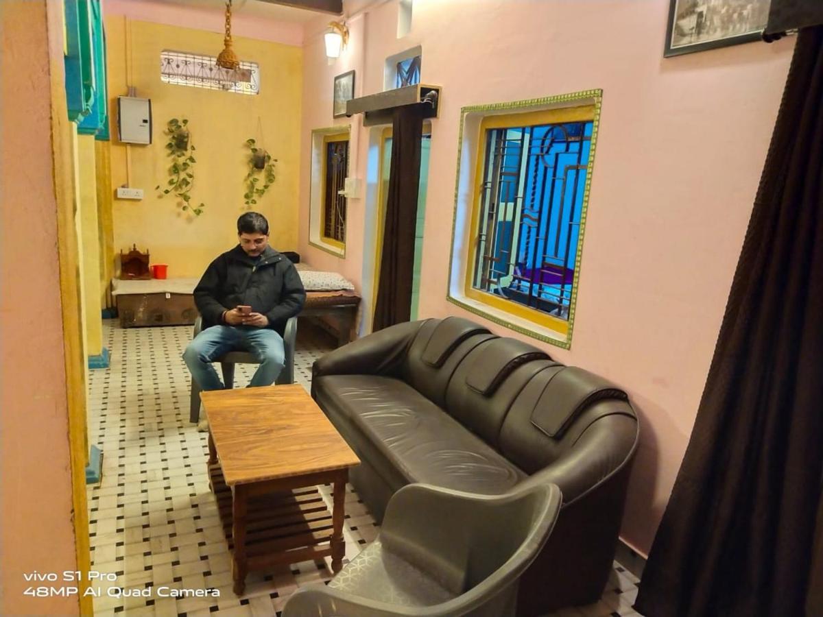 Bed & Breakfast Suraj Inn Varanasi Exterior photo
